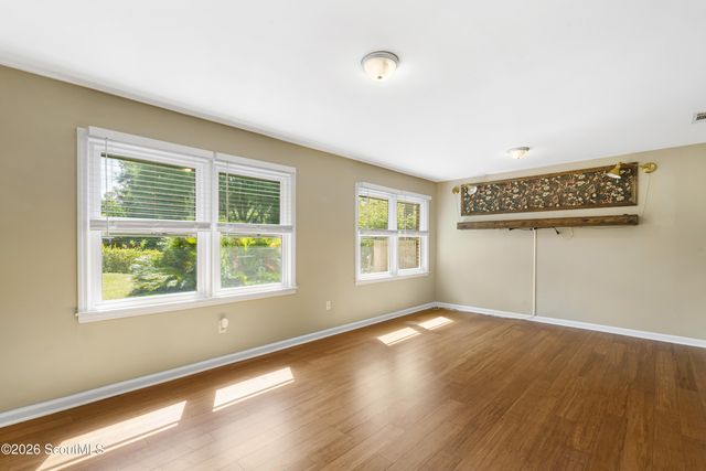 17 Regent Drive, Savannah, GA 31406