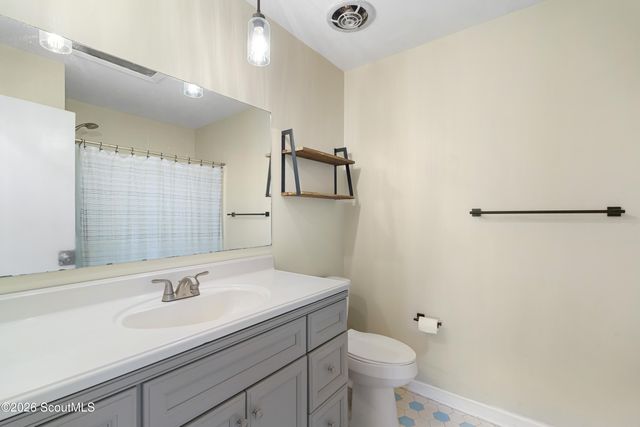 17 Regent Drive, Savannah, GA 31406