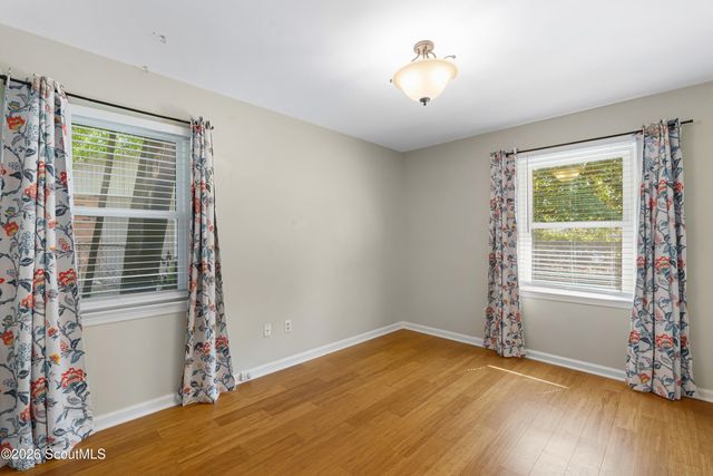 17 Regent Drive, Savannah, GA 31406
