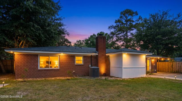 17 Regent Drive, Savannah, GA 31406