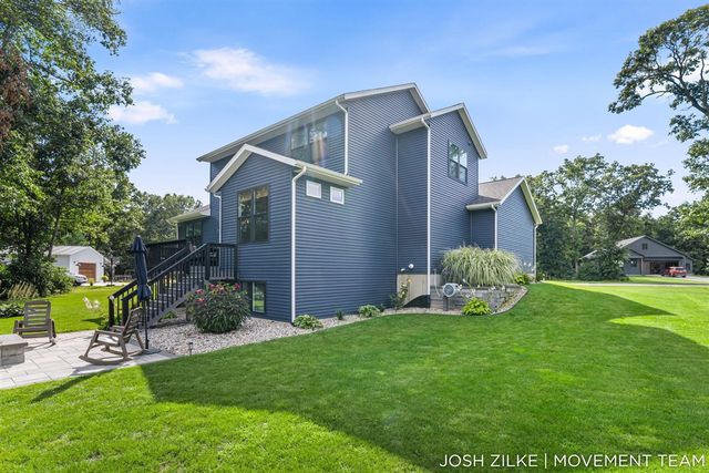 416 Sabine Drive, Muskegon, MI 49442