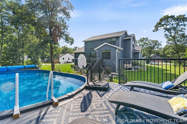 416 Sabine Drive, Muskegon, MI 49442