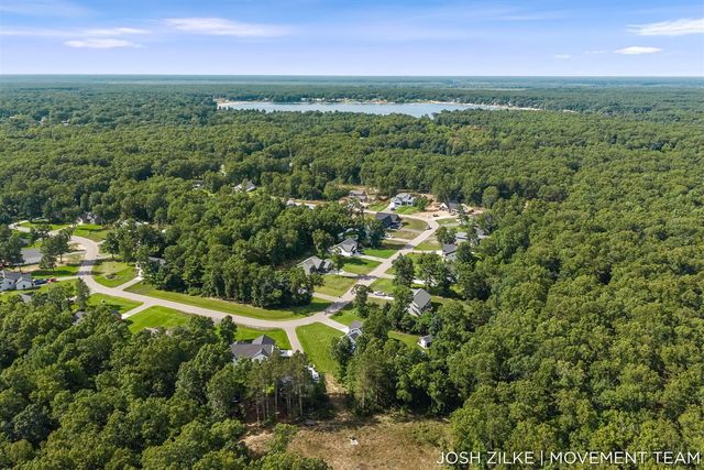 416 Sabine Drive, Muskegon, MI 49442