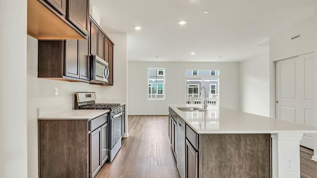 1336 Foxglove Drive, Bartlett, IL 60103