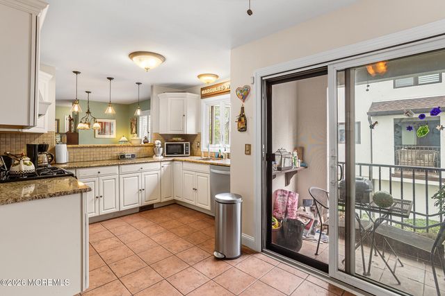 25 Tower Hill Drive 1014, Red Bank, NJ 07701