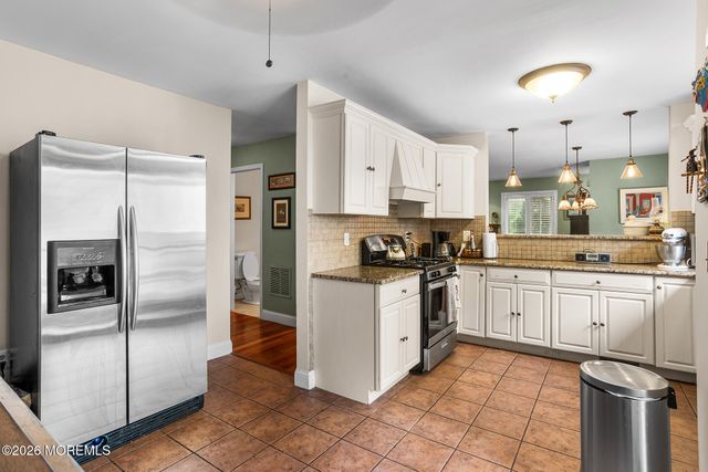 25 Tower Hill Drive 1014, Red Bank, NJ 07701