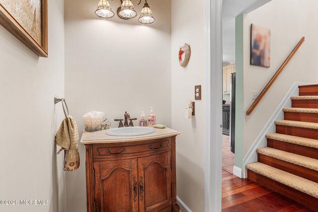 25 Tower Hill Drive 1014, Red Bank, NJ 07701
