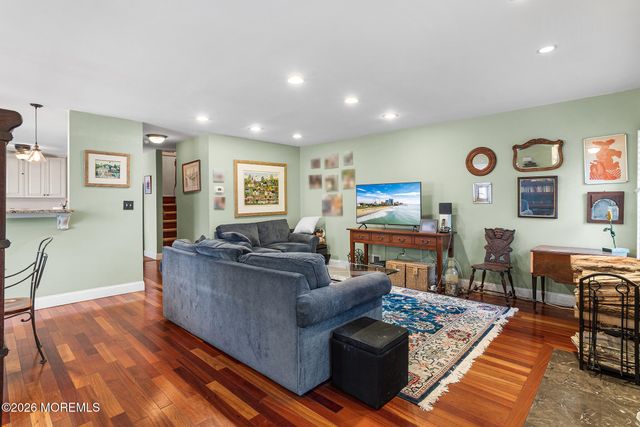 25 Tower Hill Drive 1014, Red Bank, NJ 07701