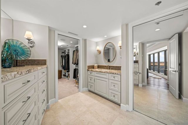200 Harbor Drive 3702, San Diego, CA 92101