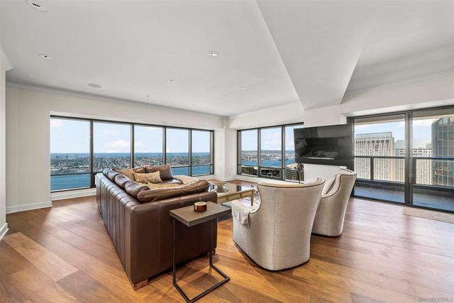 200 Harbor Drive 3702, San Diego, CA 92101