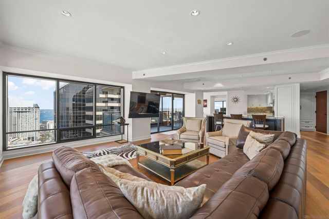 200 Harbor Drive 3702, San Diego, CA 92101