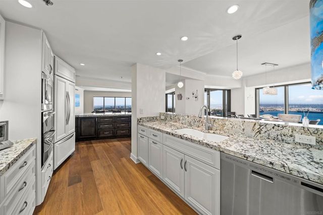200 Harbor Drive 3702, San Diego, CA 92101