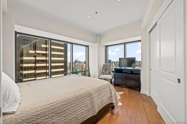 200 Harbor Drive 3702, San Diego, CA 92101