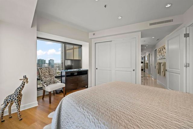 200 Harbor Drive 3702, San Diego, CA 92101