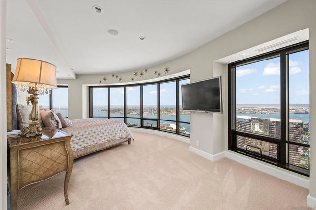 200 Harbor Drive 3702, San Diego, CA 92101