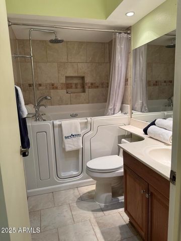 9626 E Navajo Place, Sun Lakes, AZ 85248