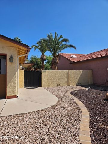 9626 E Navajo Place, Sun Lakes, AZ 85248