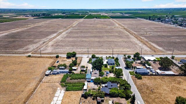 15204 E Parlier Avenue, Parlier, CA 93648