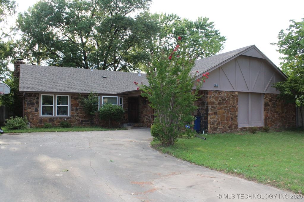 9912 S 67th East Avenue, Tulsa, OK 74133
