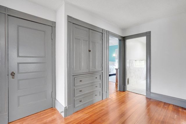 227 Forest Park Ave, Springfield, MA 01108