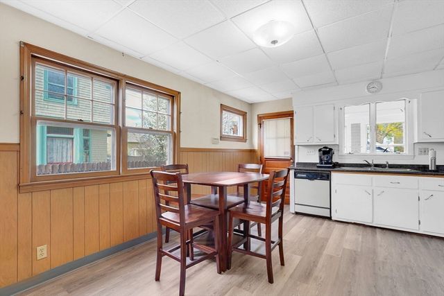 227 Forest Park Ave, Springfield, MA 01108