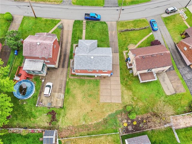 1329 Overdale Dr, West Homestead, PA 15120