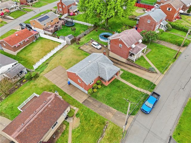 1329 Overdale Dr, West Homestead, PA 15120