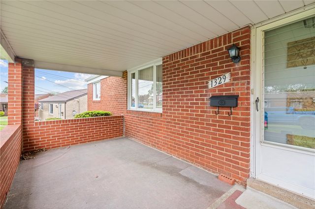 1329 Overdale Dr, West Homestead, PA 15120