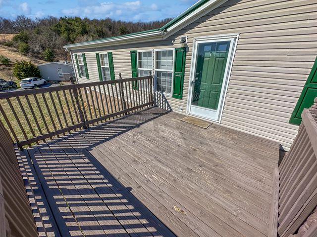855 Dusty Rock RD, Riner, VA 24149