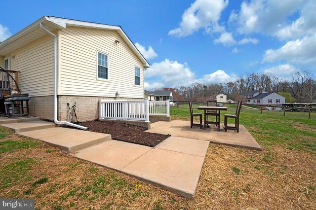 9504 QUAIL MEADOWS DR, Spotsylvania, VA 22551