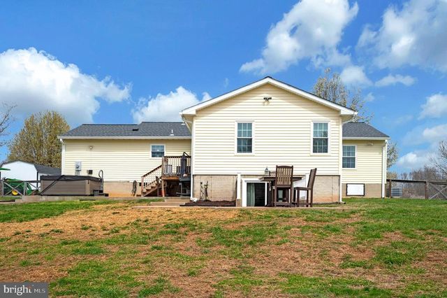 9504 QUAIL MEADOWS DR, Spotsylvania, VA 22551