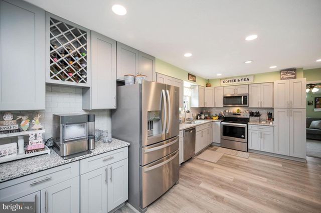 9504 QUAIL MEADOWS DR, Spotsylvania, VA 22551