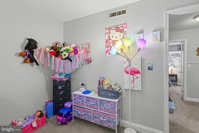 715 SAINT MARYS DR, Steelton, PA 17113