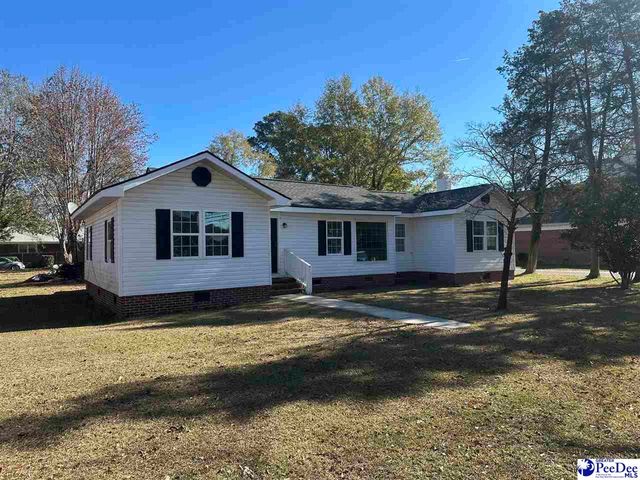 711 S Main St, Mullins, SC 29574