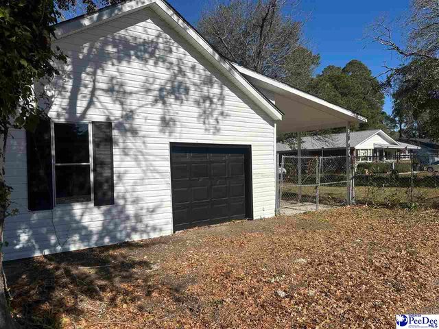 711 S Main St, Mullins, SC 29574