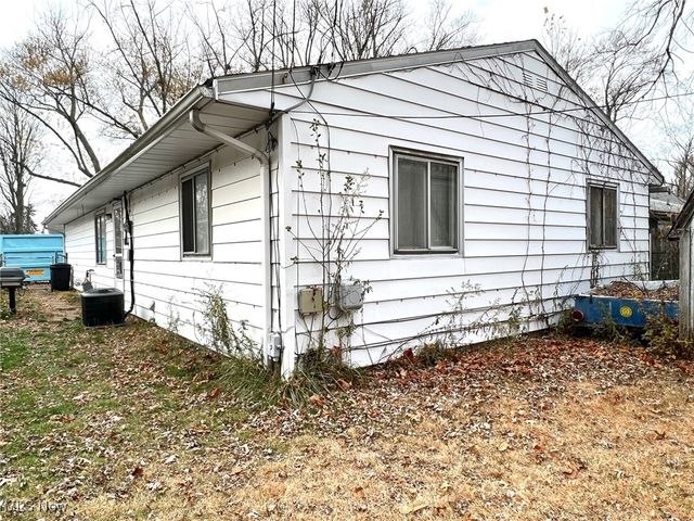 6399 Seminole Trail, Mentor, OH 44060