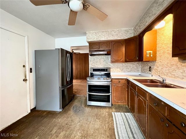 6399 Seminole Trail, Mentor, OH 44060