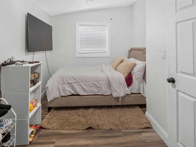 9218 W ROBSON STREET, Tampa, FL 33615