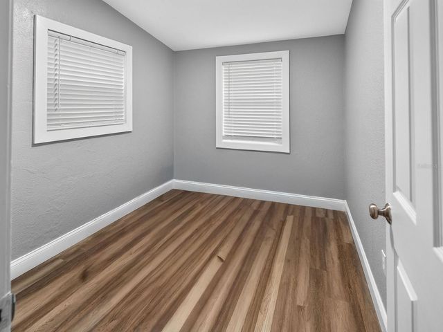 9218 W ROBSON STREET, Tampa, FL 33615