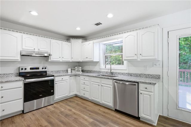 1029 Woodlawn Drive, Cleveland, GA 30528