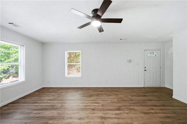 1029 Woodlawn Drive, Cleveland, GA 30528