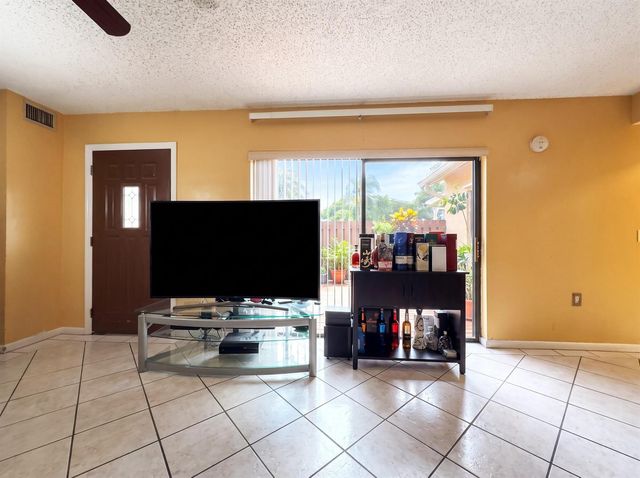 1905 19th Lane, Greenacres, FL 33463
