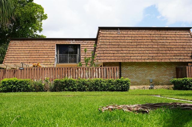 1905 19th Lane, Greenacres, FL 33463