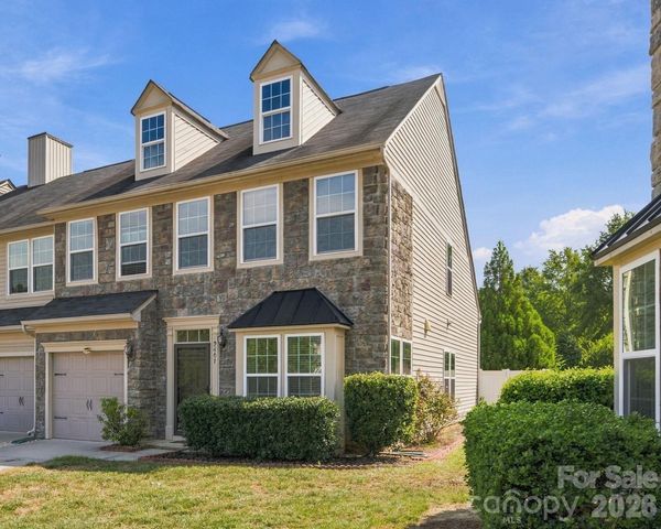 9607 Springholm Drive, Charlotte, NC 28278