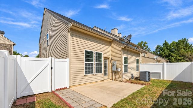 9607 Springholm Drive, Charlotte, NC 28278