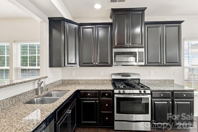 9607 Springholm Drive, Charlotte, NC 28278