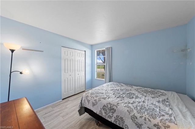 1931 NE 14th TER, Cape Coral, FL 33909