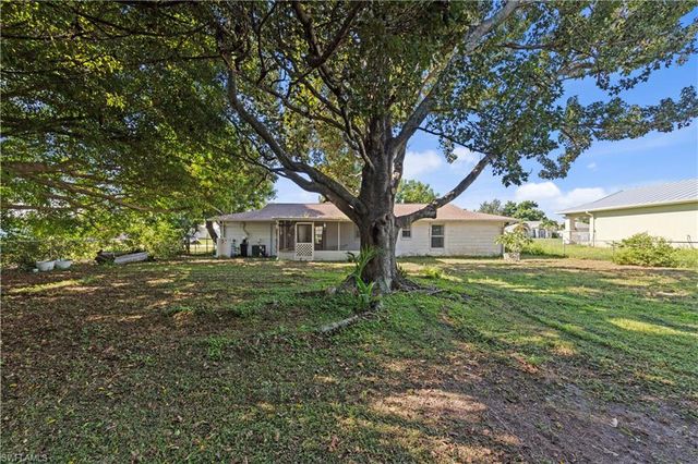 1931 NE 14th TER, Cape Coral, FL 33909