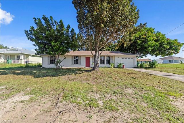 1931 NE 14th TER, Cape Coral, FL 33909