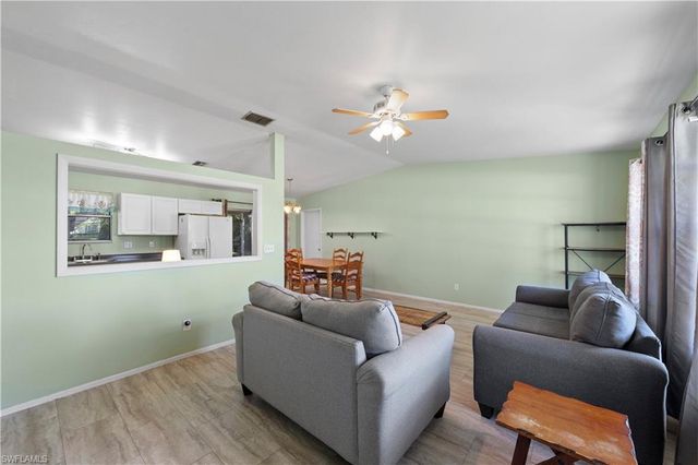 1931 NE 14th TER, Cape Coral, FL 33909